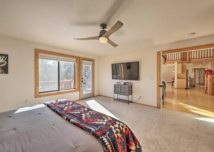 Hot Tub & Mtn View: Dog-friendly Getaway! Сasa de vacaciones Payson