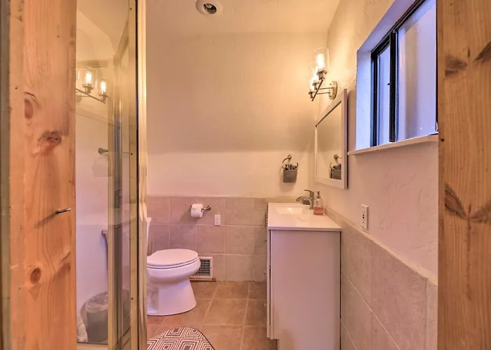 Сasa de vacaciones Hot Tub & Mtn View: Dog-friendly Getaway! *