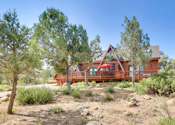 Hot Tub & Mtn View: Dog-friendly Getaway! Сasa de vacaciones